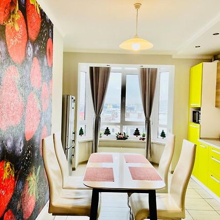 Apartaments Sichovyh Strilciv 68A Ivano-Frankivsk Eksteriør billede