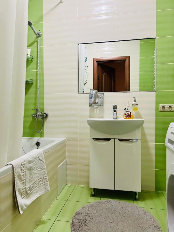 Apartaments Sichovyh Strilciv 68A Ivano-Frankivsk Eksteriør billede