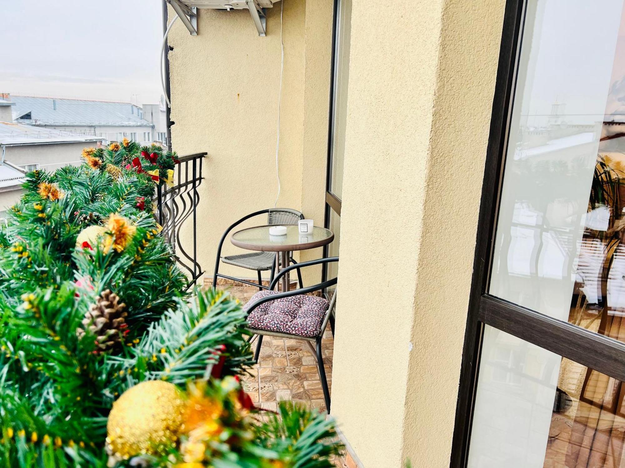 Apartaments Sichovyh Strilciv 68A Ivano-Frankivsk Eksteriør billede